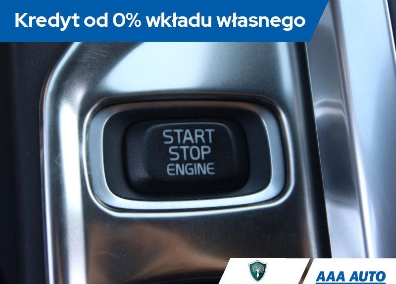 Volvo XC 60 cena 57000 przebieg: 242450, rok produkcji 2013 z Nowy Dwór Gdański małe 211